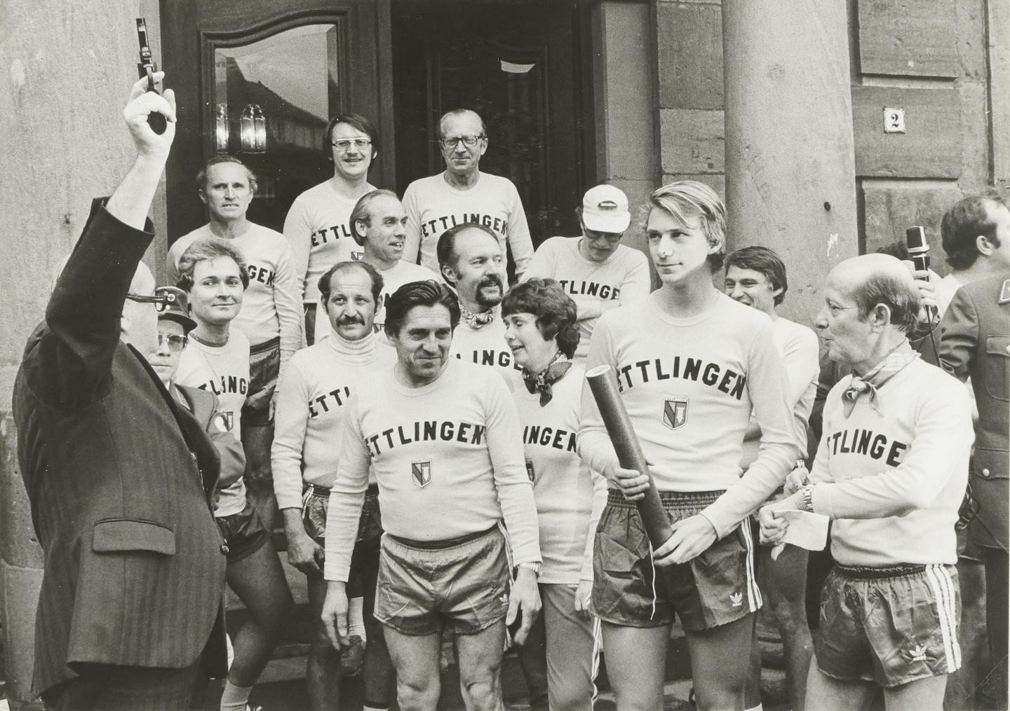 Startschuss zum ersten Stafettenlauf nach Épernay, 1978