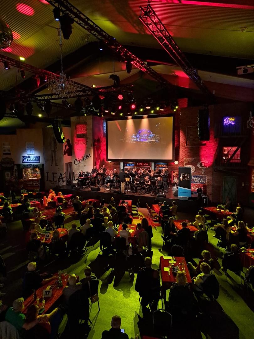 (c) Simon Kübel (c) Simon Kübel